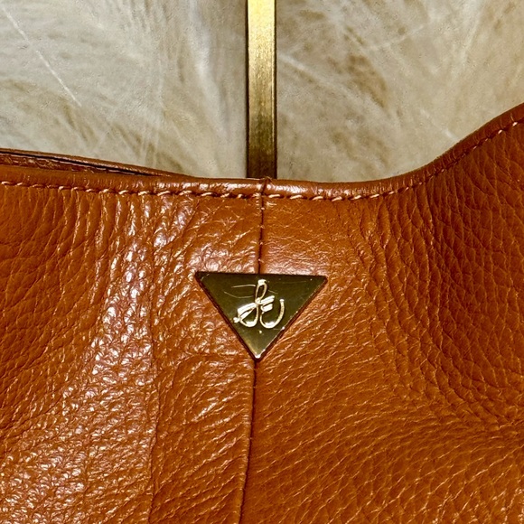 Sam Edelman | Pebbled Leather Shoulder Bag - Picture 4 of 7